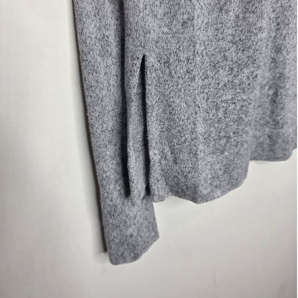 Tommy Bahama Island Soft grey long sleeve shirt - XS - Picture 2 of 6